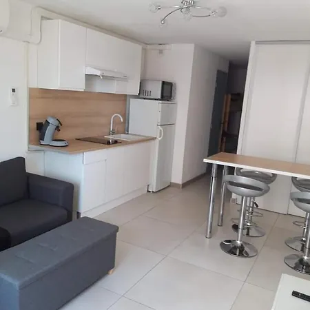 Apartmán Grau Du Roi Avec Piscine *